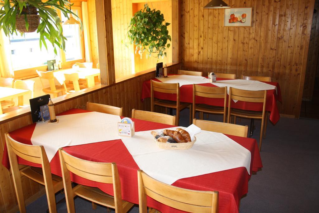 Sporti Grusch旅舍 外观 照片
